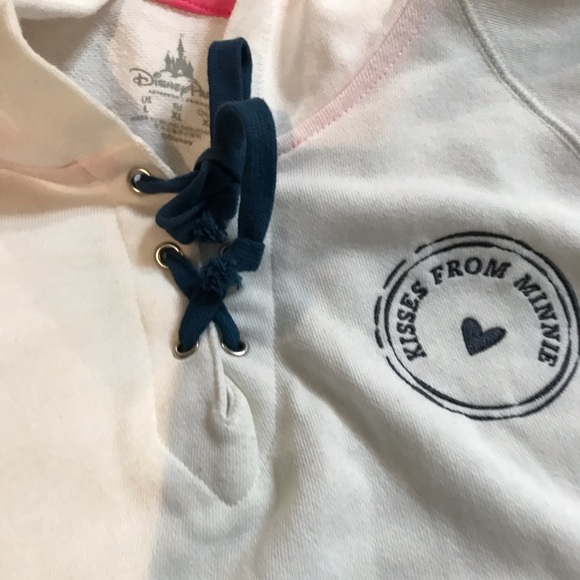 Disney Parks Original Mickey and Minnie Valentine’s Day XOXO Hoodie - Picture 5 of 9